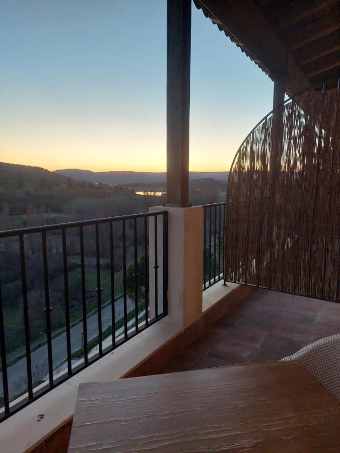 El Balcon De La Vega Hotel Pareja Buitenkant foto